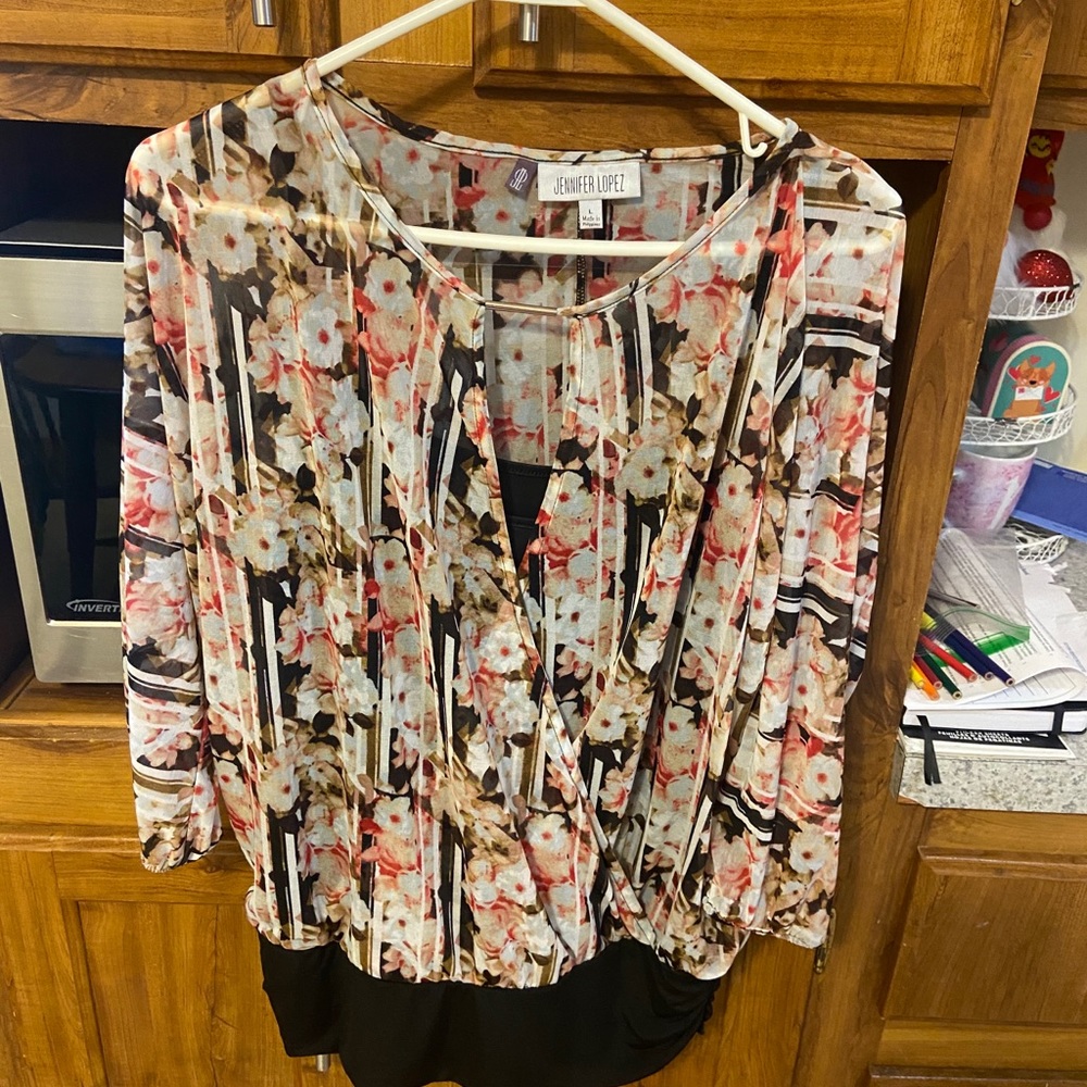 Jennifer Lopez shirt